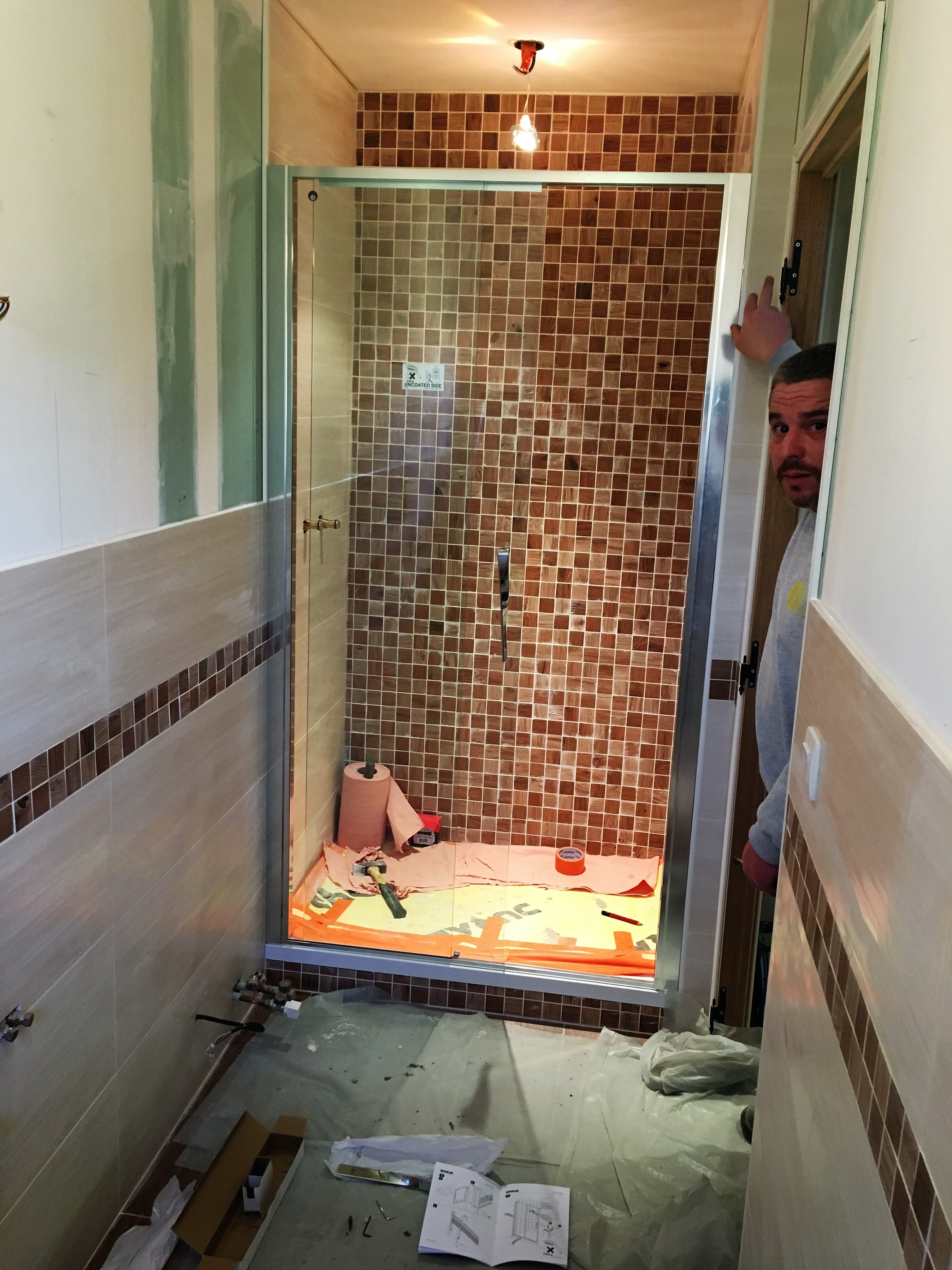 Création d'une pièce d'eau et rénovation complète d'une salle de bain - 14130 BONNEVILLE LA LOUVET