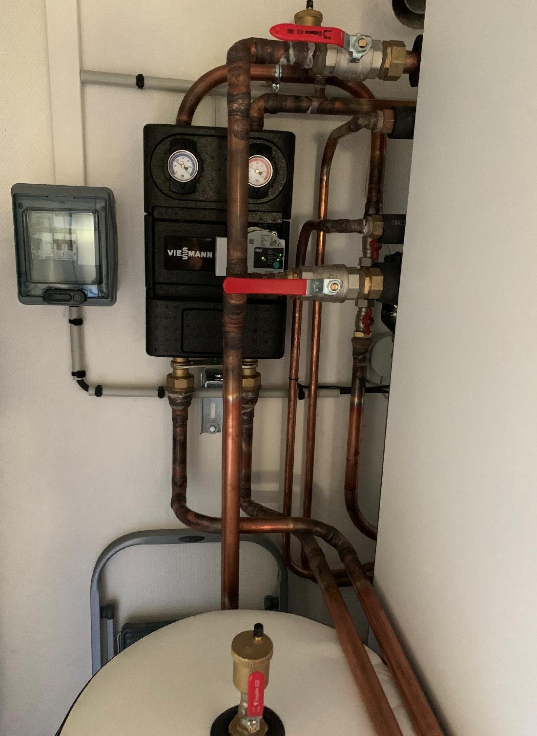 REMPLACEMENT D’UNE CHAUDIÈRE GAZ PROPANE NON CONDENSATION PAR UNE POMPE À CHALEUR VIESSMANN - 27210 BEUZEVILLE