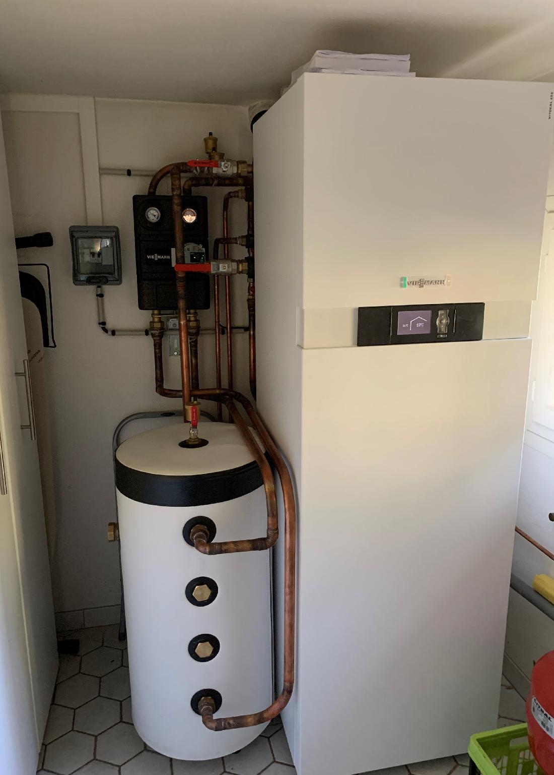 REMPLACEMENT D’UNE CHAUDIÈRE GAZ PROPANE NON CONDENSATION PAR UNE POMPE À CHALEUR VIESSMANN - 27210 BEUZEVILLE